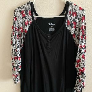 Torrid baseball shirt Mickey and Minnie size 4 black